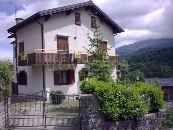 appartamento in vendita a Fiumalbo in zona Faidello