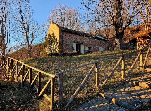 quadrivano in vendita a Fiumalbo in zona Versurone