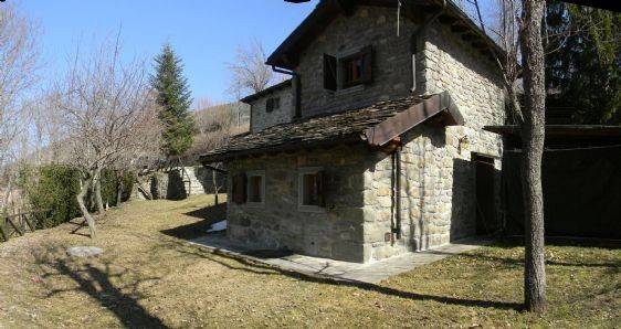 casa indipendente in vendita a Fiumalbo
