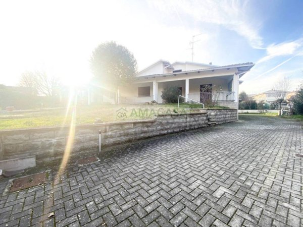 casa indipendente in vendita a Formigine