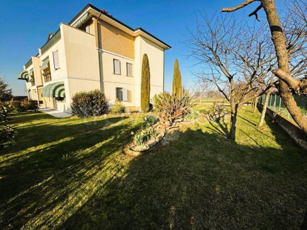 appartamento in vendita a Formigine in zona Magreta