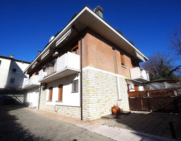 casa indipendente in vendita a Formigine in zona Casinalbo