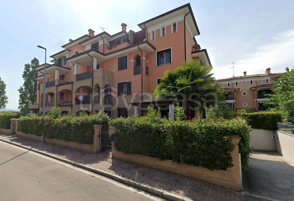 locale commerciale in vendita a Formigine