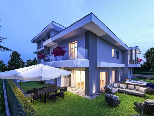 casa indipendente in vendita a Formigine in zona Casinalbo