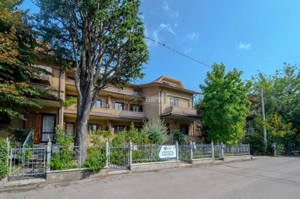casa indipendente in vendita a Formigine in zona Casinalbo