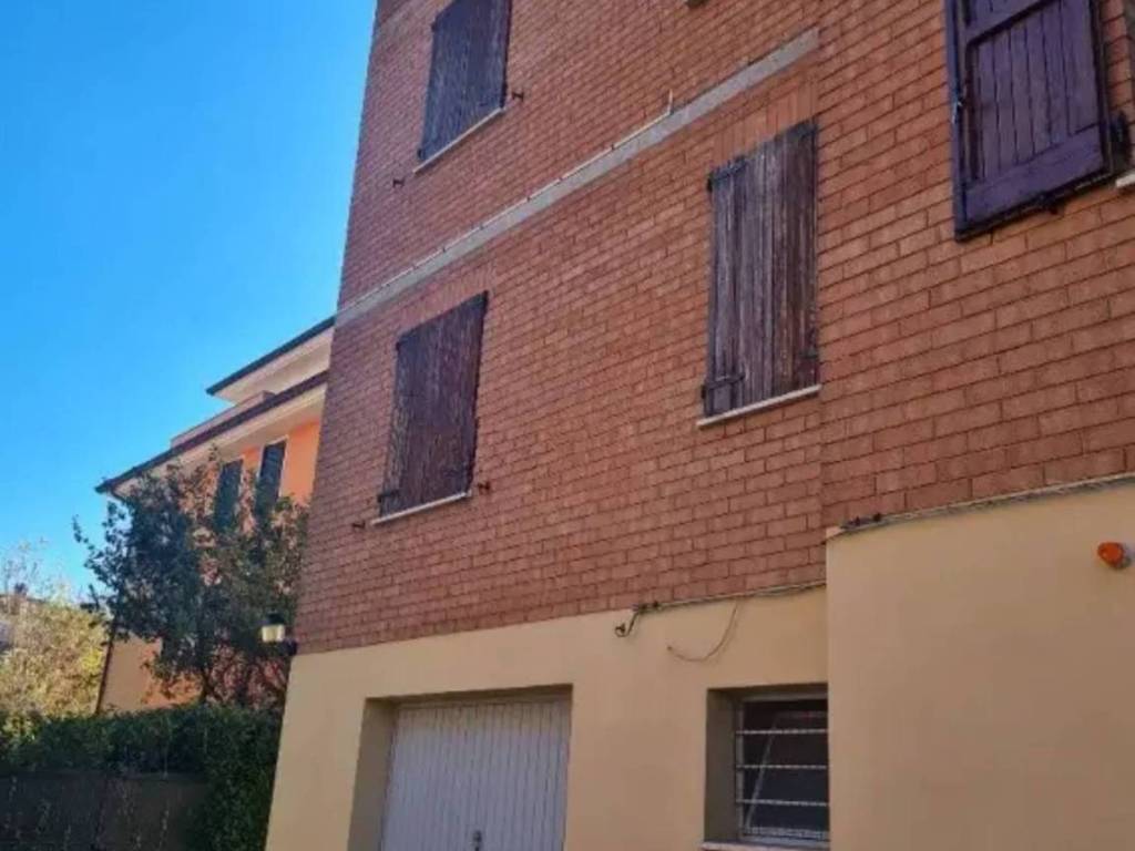 casa indipendente in vendita a Formigine in zona Corlo