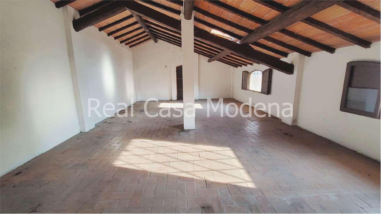 casa indipendente in vendita a Formigine in zona Casinalbo