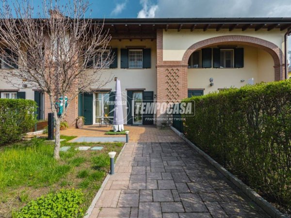 casa indipendente in vendita a Formigine in zona Colombaro
