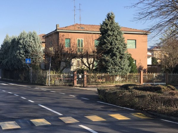 casa indipendente in vendita a Formigine in zona Casinalbo