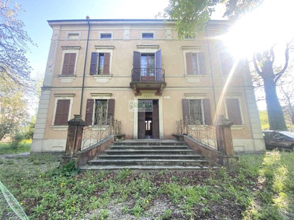 casa indipendente in vendita a Formigine in zona Casinalbo