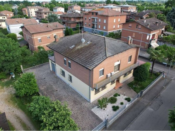 casa indipendente in vendita a Formigine in zona Colombaro