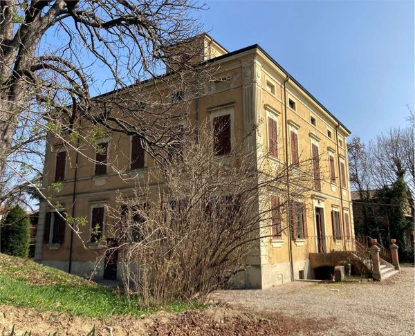 casa indipendente in vendita a Formigine in zona Casinalbo