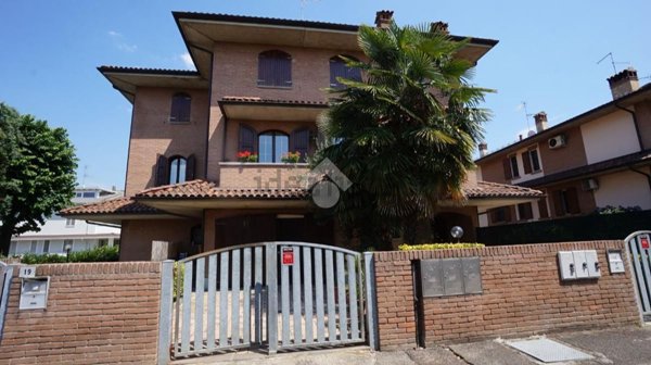 casa indipendente in vendita a Formigine in zona Colombaro