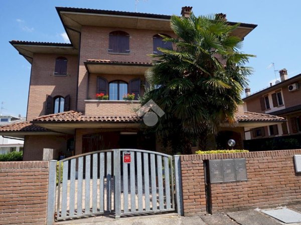 casa indipendente in vendita a Formigine in zona Colombaro