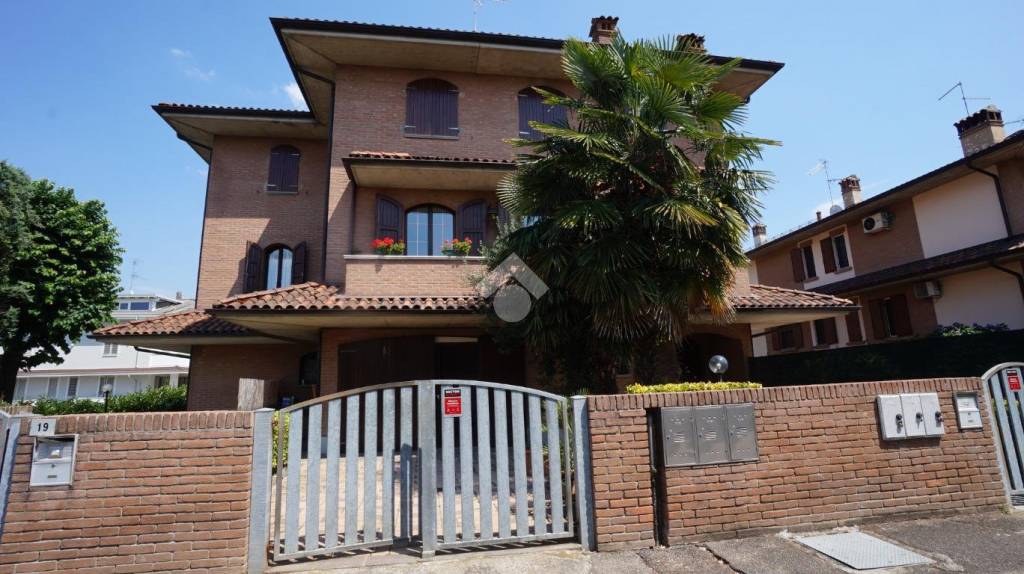 casa indipendente in vendita a Formigine in zona Colombaro