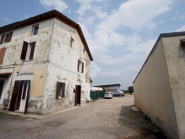casa indipendente in vendita a Formigine in zona Magreta