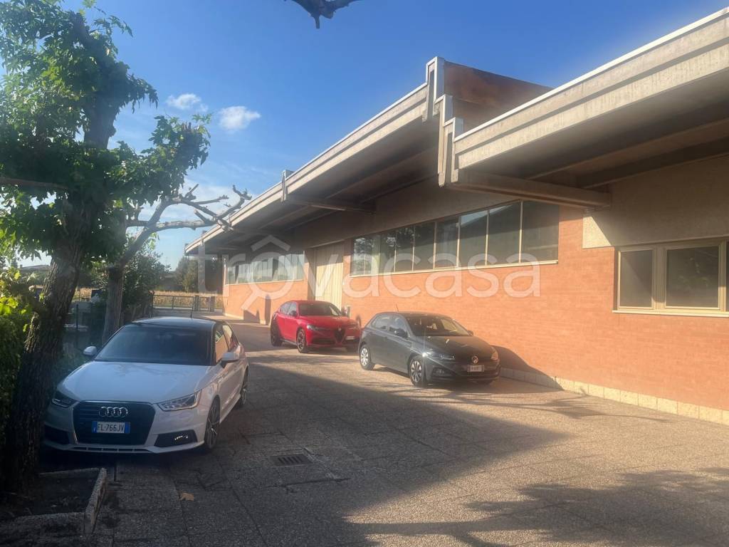 locale commerciale in vendita a Formigine