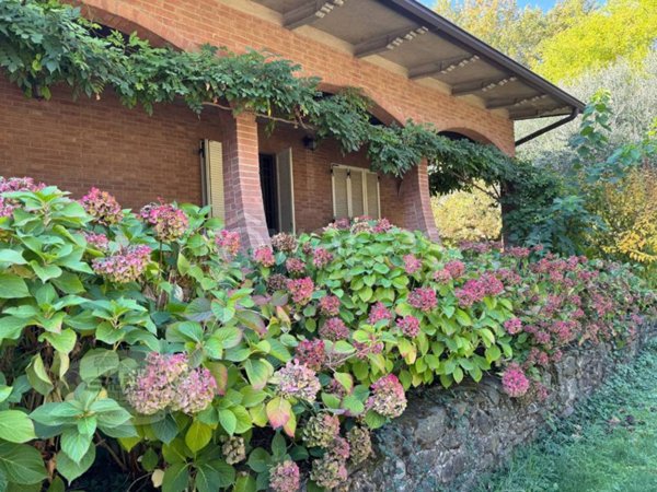 casa indipendente in vendita a Formigine in zona Casinalbo