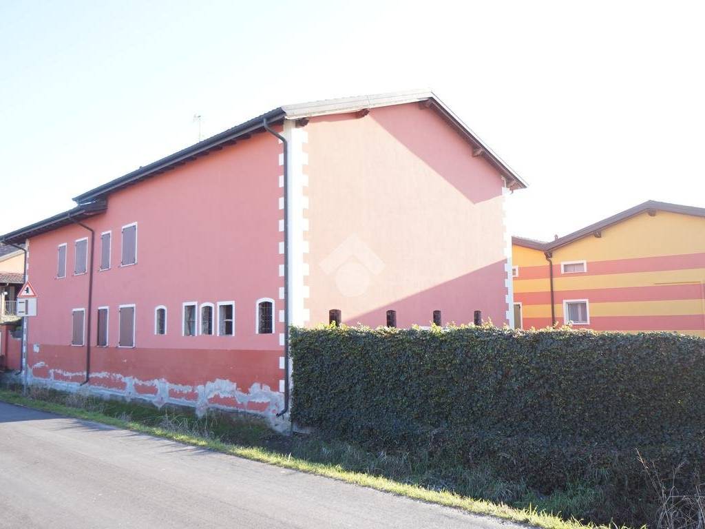 casa indipendente in vendita a Formigine in zona Corlo