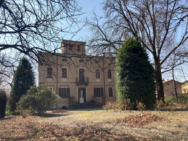 casa indipendente in vendita a Formigine in zona Casinalbo