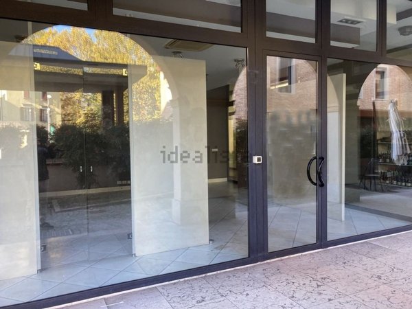 negozio in vendita a Formigine