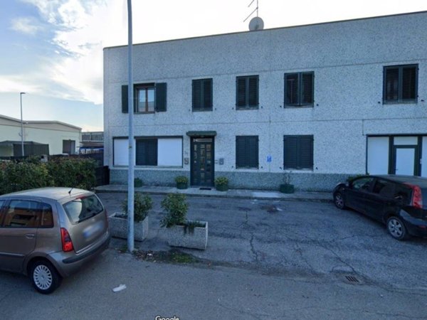 locale commerciale in vendita a Formigine in zona Magreta