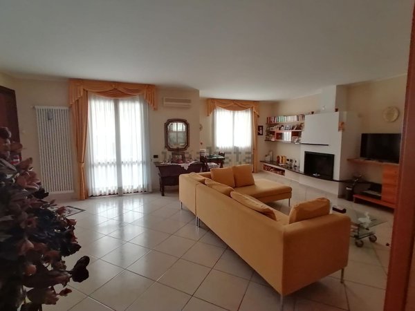 casa indipendente in vendita a Formigine