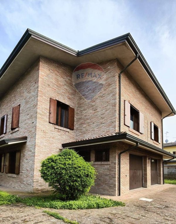 casa indipendente in vendita a Formigine in zona Colombaro
