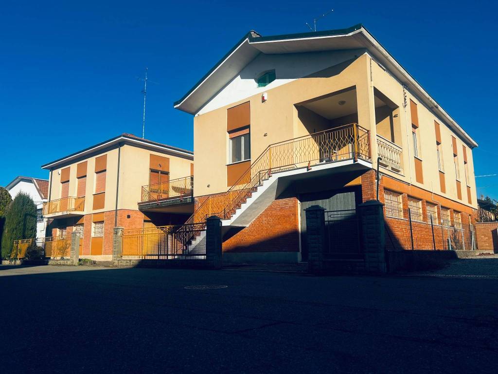casa indipendente in vendita a Formigine in zona Casinalbo