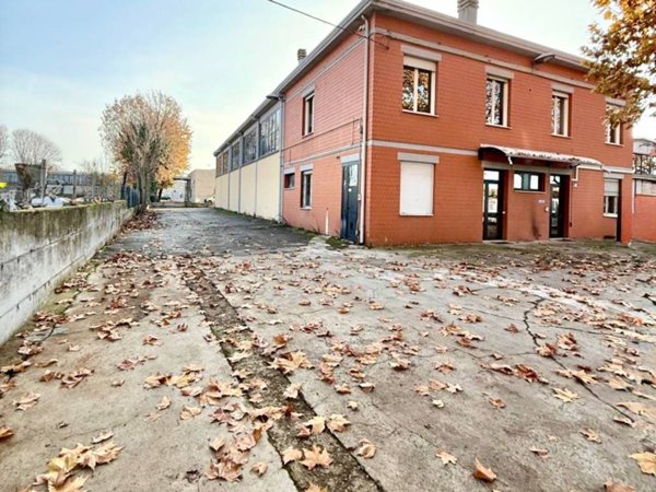 locale commerciale in vendita a Formigine