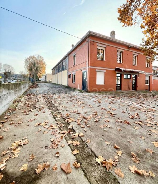 locale commerciale in vendita a Formigine