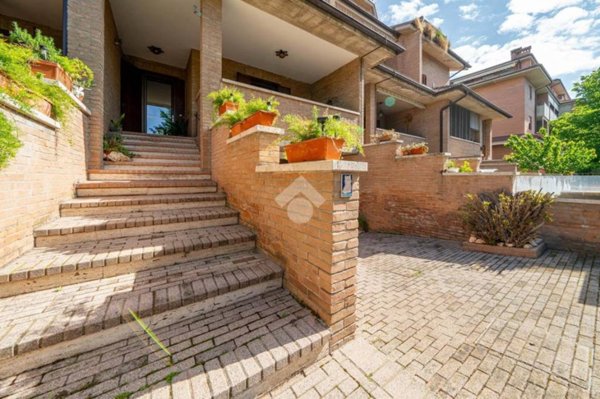 casa indipendente in vendita a Formigine in zona Casinalbo