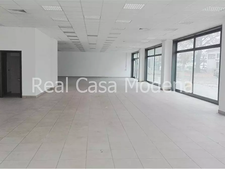 negozio in vendita a Formigine