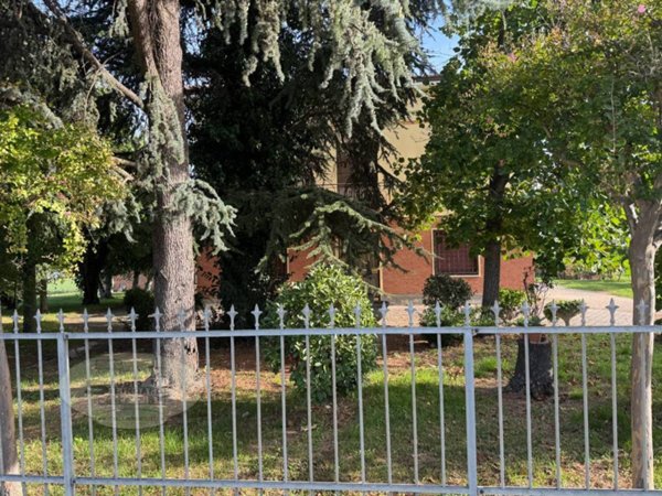 casa indipendente in vendita a Formigine in zona Corlo