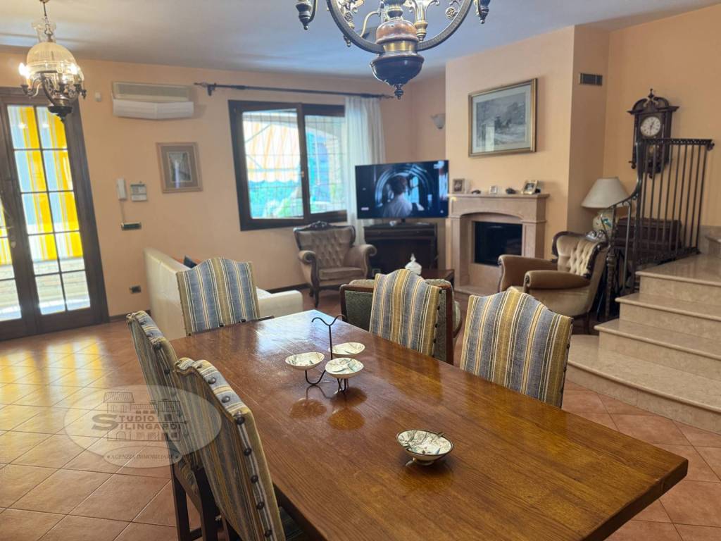 casa indipendente in vendita a Formigine