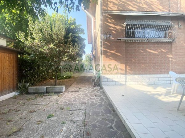 casa indipendente in vendita a Formigine in zona Casinalbo