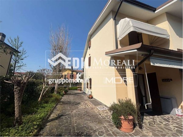 casa indipendente in vendita a Formigine in zona Casinalbo