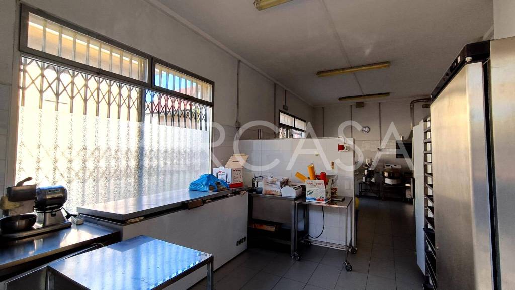 negozio in vendita a Formigine in zona Magreta
