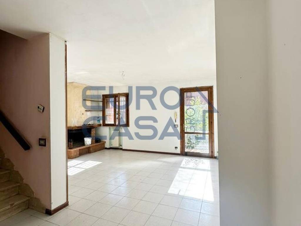 casa indipendente in vendita a Formigine in zona Casinalbo