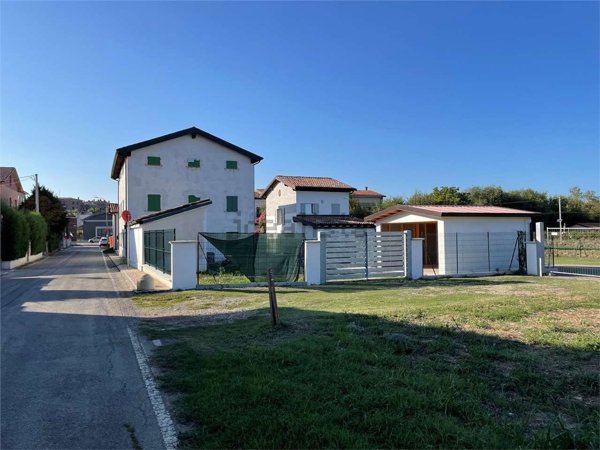 casa indipendente in vendita a Formigine in zona Casinalbo