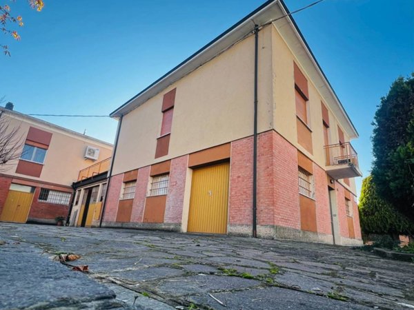 casa indipendente in vendita a Formigine in zona Casinalbo