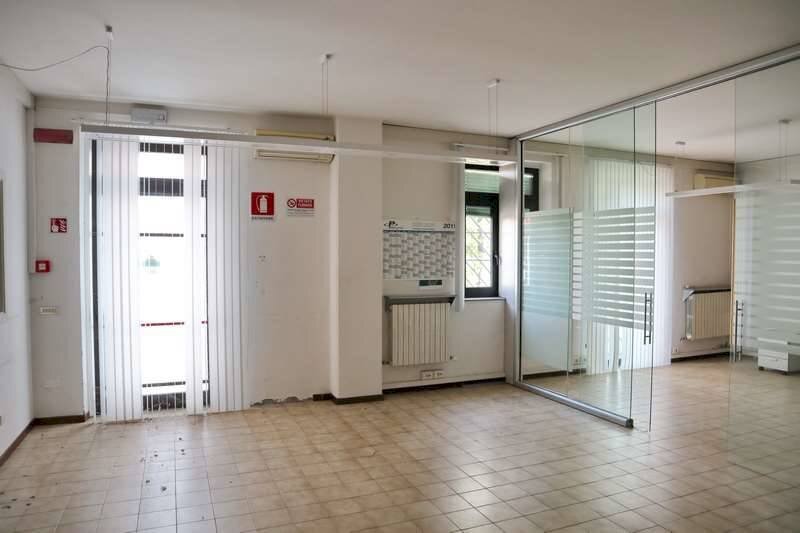 locale commerciale in vendita a Formigine