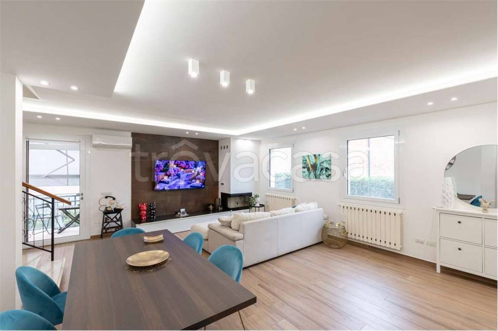 casa indipendente in vendita a Formigine in zona Colombaro