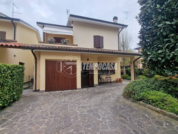 casa indipendente in vendita a Formigine in zona Casinalbo