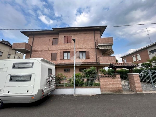 casa indipendente in vendita a Formigine in zona Casinalbo