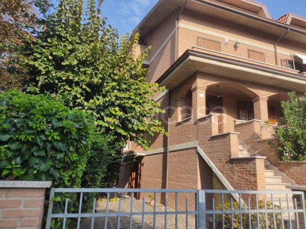 casa indipendente in vendita a Formigine in zona Casinalbo