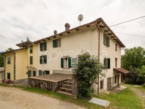 casa indipendente in vendita a Frassinoro in zona Riccovolto