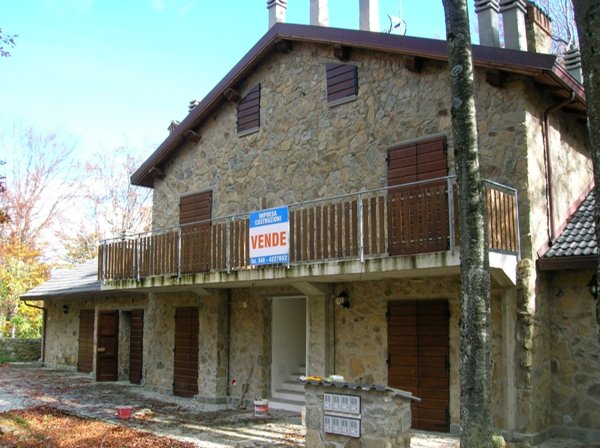 appartamento in vendita a Frassinoro in zona Piandelagotti