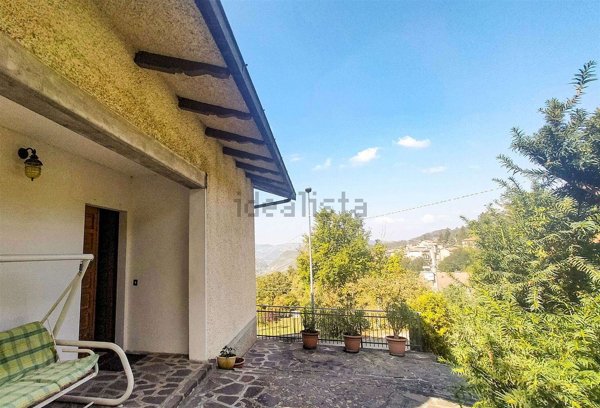 casa indipendente in vendita a Frassinoro in zona Romanoro