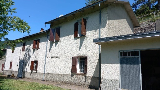 casa indipendente in vendita a Frassinoro in zona Riccovolto
